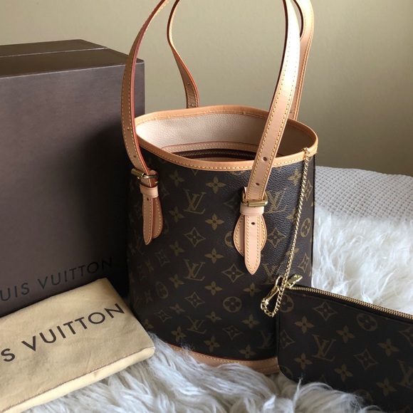 Louis Vuitton Handbags - !!SOLD!! Louis Vuitton Marais PM Petit Bucket Bag